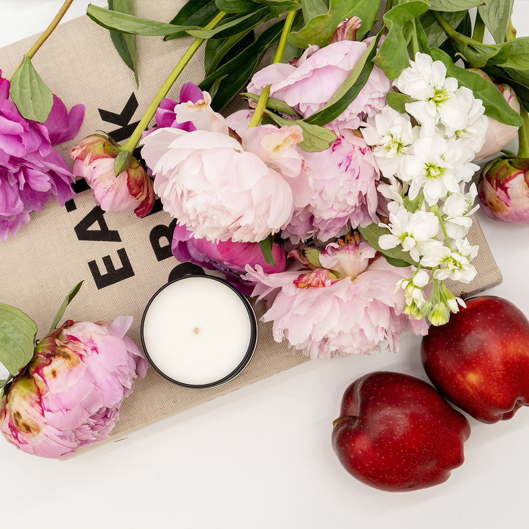 Peony Bloom Travel Candle